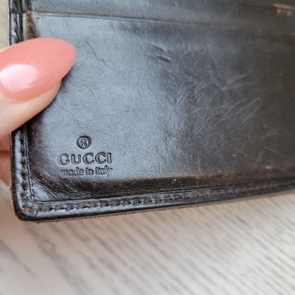 PROJECT Vintage Gucci Bifold Wallet - Picture 9 of 13